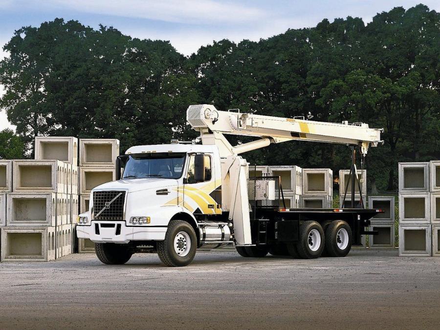  Volvo VHD 2000 года  (фото 1 из 2)